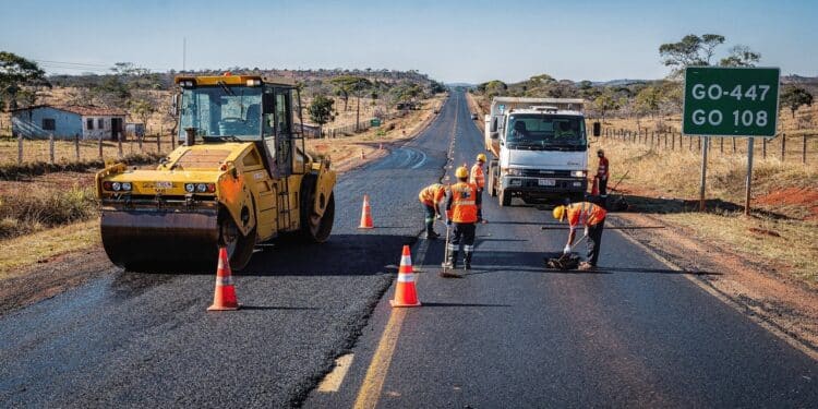 Nordeste goiano recebe mais de R$ 573 milhões em obras rodoviárias e amplia integração regional