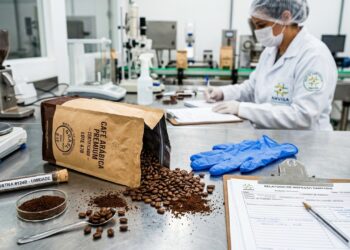 Anvisa suspende marcas de cafés populares após identificar possíveis riscos à saúde dos consumidores