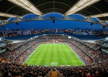 Estão construindo um estádio de 70.044 lugares que pode virar vitrine da Copa do Mundo