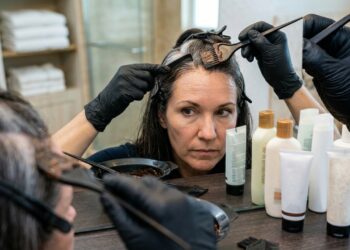 Quatro colorações sem amônia com óleos vegetais que disfarçam grisalhos e duram até 28 lavagens