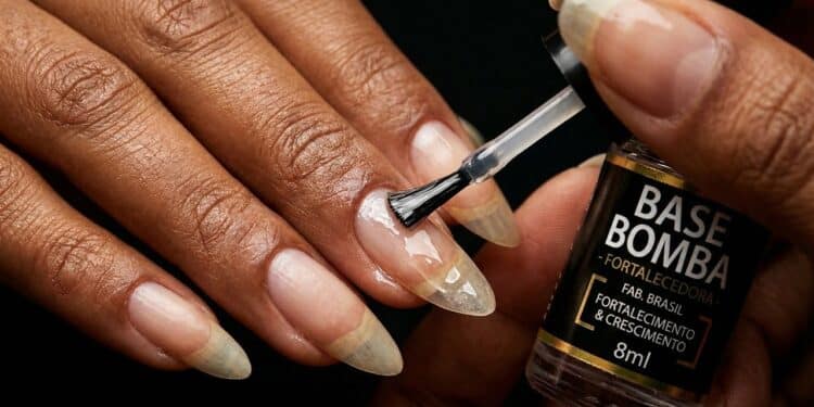 5 bases fortalecedoras baratinhas que fazem as unhas crescerem mais rápido e sem quebrar