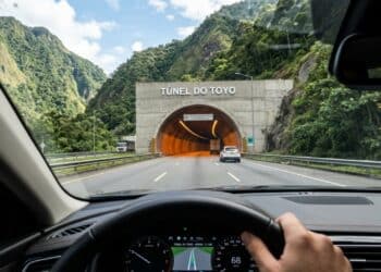Megaobra com túnel de quase 10 km promete cortar montanhas e reduzir viagem em 4,5 horas