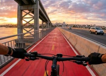 A Ponte de Igapó chega a 100% com R$ 30,8 milhões em investimentos e fluxo de 70 mil veículos por dia