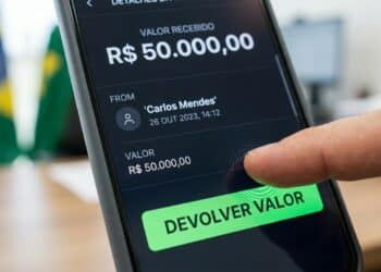 Homem envia Pix de R$ 50 mil por engano e é obrigado a devolver com R$ 10 mil de indenização