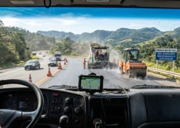 A obra de R$ 71 milhões na SC-451 já chega a 40% e avança em 17,5 quilômetros entre duas cidades