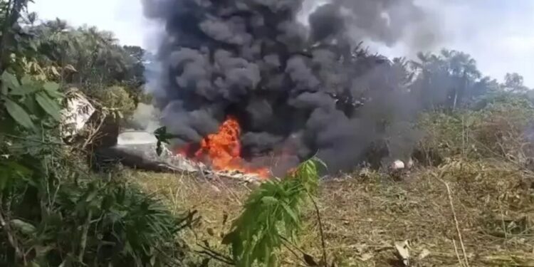 A tragédia envolvendo a queda de avião militar na Colômbia e o que já se sabe até agora