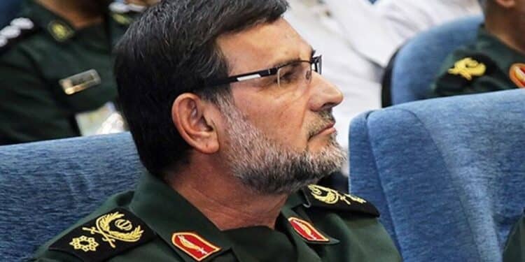 Comandante da Marinha iraniana que fechou Estreito de Ormuz perde a vida em ataque aéreo de Israel