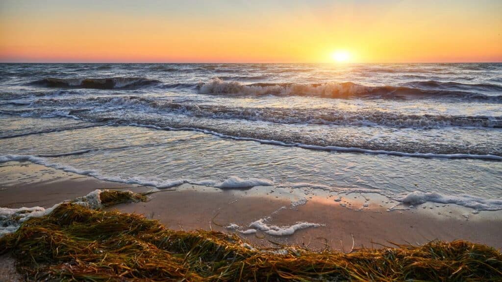 NASA aponta cidades brasileiras que podem ser engolidas pelo avanço do nível do mar