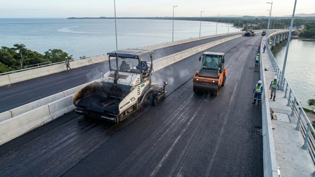 Com mais de R$ 400 milhões e trecho principal de 1.240 metros, a Ponte de Guaratuba avança para a reta final da obra