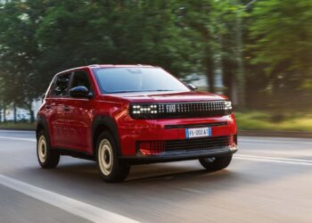Fiat pode lançar novo modelo em 2026 no Brasil que era apontado como sucessor do Uno com motor turbo eletrificado