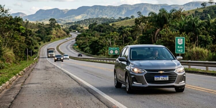 Nova Lei do Farol entra em cena e muda pontos importantes para motoristas no Brasil