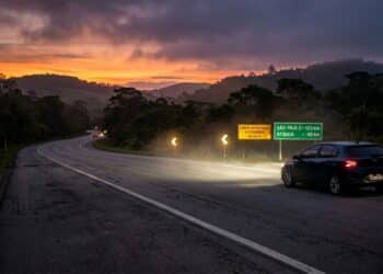 Lei do Farol passa a valer no país e altera regras importantes para motoristas
