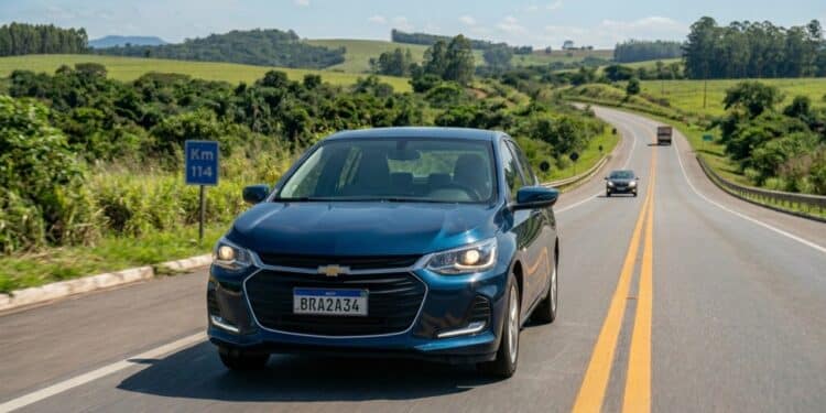 Lei do farol atualizada já estão valendo em 2026: como evitar multas e pontos na CNH