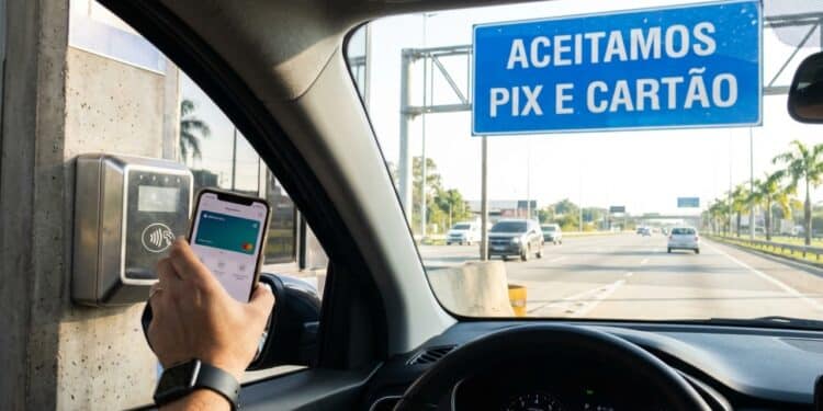 Nova regra aprovada modifica pagamento de pedágio e altera rotina dos motoristas nas rodovias