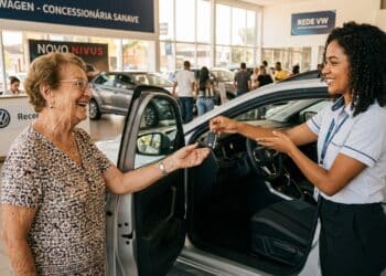 Novo teto garante redução de R$ 30 mil na compra de um carro zero para idosos