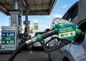Governo em 2026 põe ordem nos preços do combustível e promete proteger o bolso do motorista