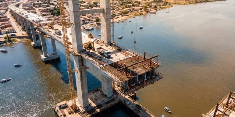 Ponte sobre o Rio São Francisco avança a 50% com R$ 203 milhões e 1,18 quilômetro na BR-101