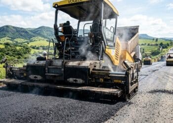 A revitalização da MGC-452 avança com R$ 80 milhões e 59 quilômetros de recuperação no Triângulo Mineiro