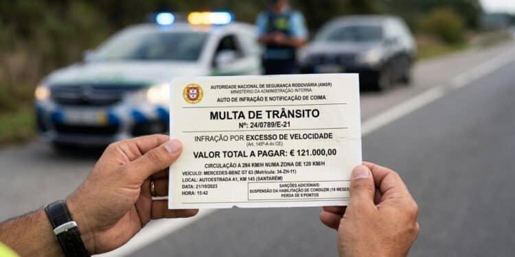 Milionário paga cerca de R$ 660 mil por uma simples multa por excesso de velocidade