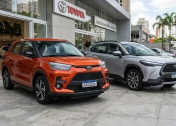 O fim do reinado do Toyota Corolla Cross: qual será o SUV mais barato da marca em abril de 2026