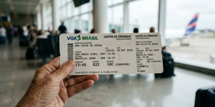 O medo de pagar caro no avião acaba para Seu Carlos quando o Voa Brasil libera sua viagem no sistema