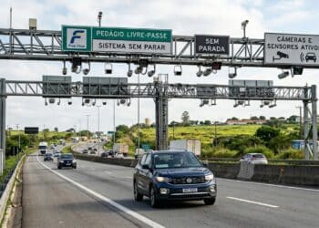 Governo avalia suspender multa de pedágio free flow até o fim de 2026 para ajustar sistema de cobrança