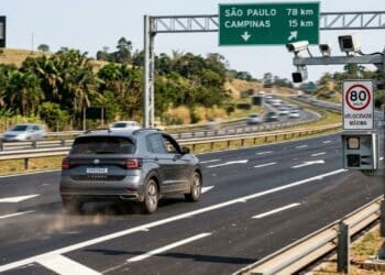 Poucos motoristas sabem, mas essa velocidade dá multa de R$ 880,41 e pode tirar sua CNH imediatamente