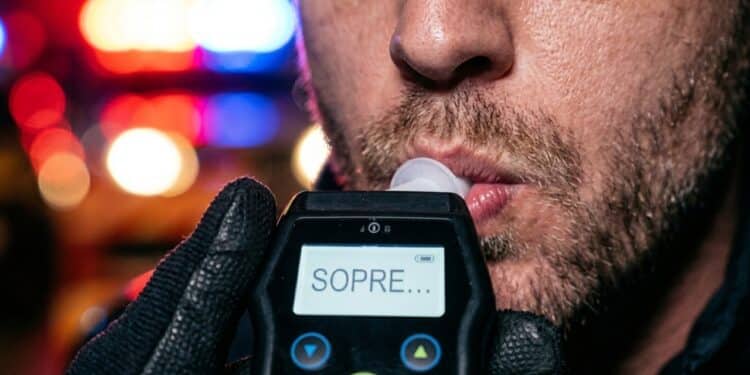 Projeto de lei propõe endurecer punições financeiras para acidentes causados por embriaguez ao volante