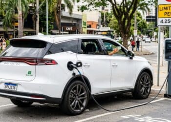 Novas mudanças no CTB autoriza motoristas CNH B a dirigirem veículos de 4,2 toneladas em 2026