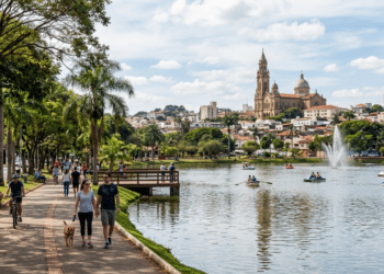 A cidade que criou o Dia da Árvore em 1902 trata 100% do esgoto e tem qualidade de vida invejável