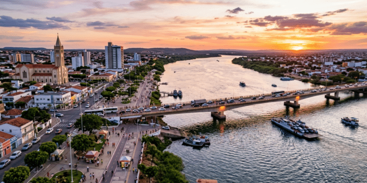 No sertão nordestino, a “Califórnia Brasileira” atrai moradores com qualidade de vida e sensação de bem-estar