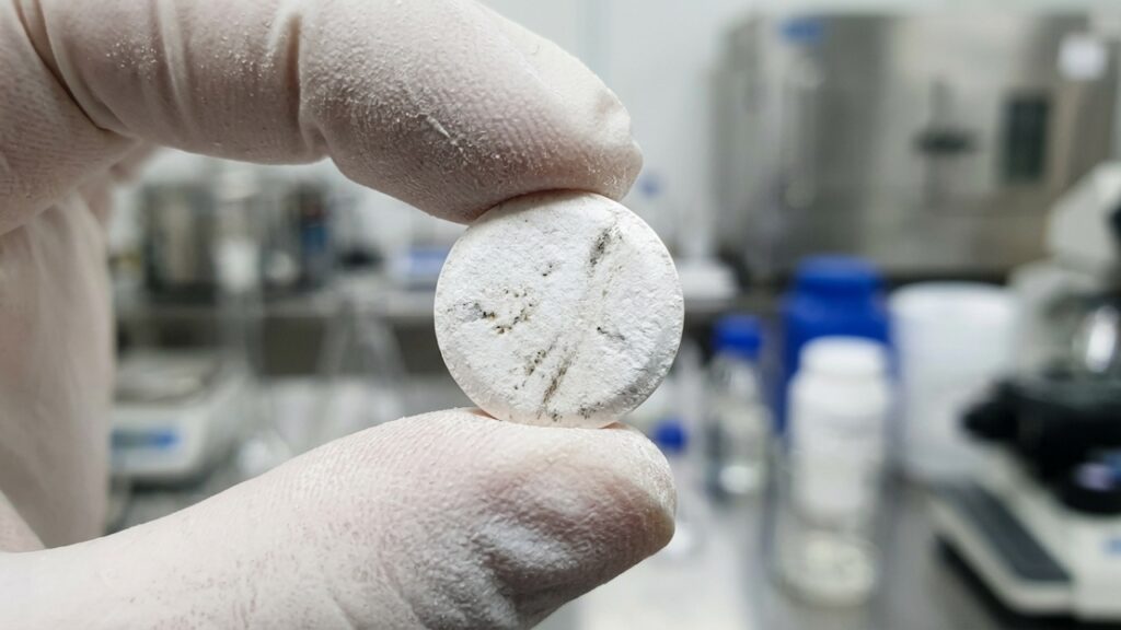 Venda de canabidiol e remédio de pressão sofrem proibição da Anvisa; entenda