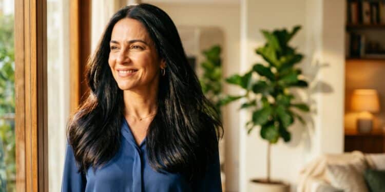 As colorações suaves que garantem cobertura total dos brancos sem causar irritação no couro cabeludo