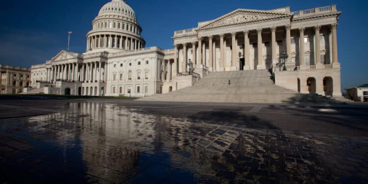 Relatório de Comitê Judiciário dos EUA fala em "censura de Moraes" e relação com as eleições de 2026