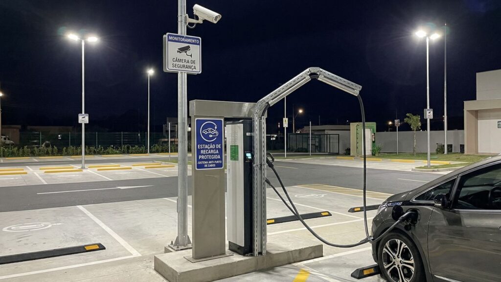 Novo desafio surge para carros elétricos e vai além da falta de pontos de recarga