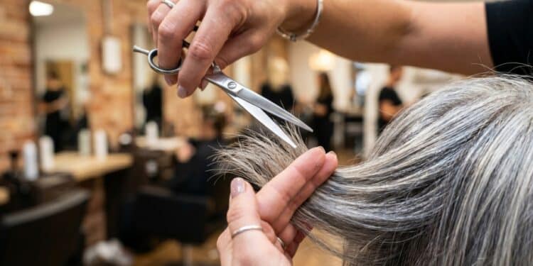 Conheça os 5 melhores cortes para mulheres com mais de 60 anos