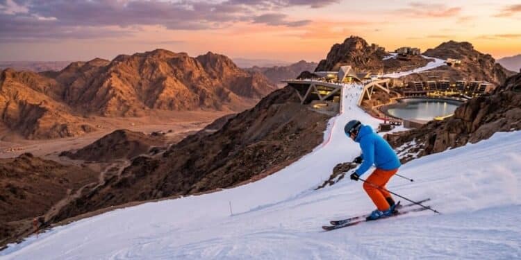Megaprojeto 'Trojena' promete 'fazer nevar' e construir estação de esqui de R$ 2,4 bilhões no meio do deserto escaldante na Arábia Saudita