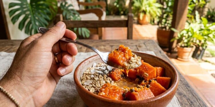 Estudo revela dois hábitos alimentares simples que mantêm o peso saudável