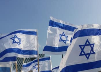 Novo ataque de Israel atinge o maior campo de produção de gás do mundo no Irã