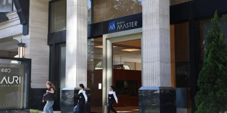 Banco Master foi citado em contratação de esposa e filho de desembargador para recebimento de precatórios expedidos antes da hora