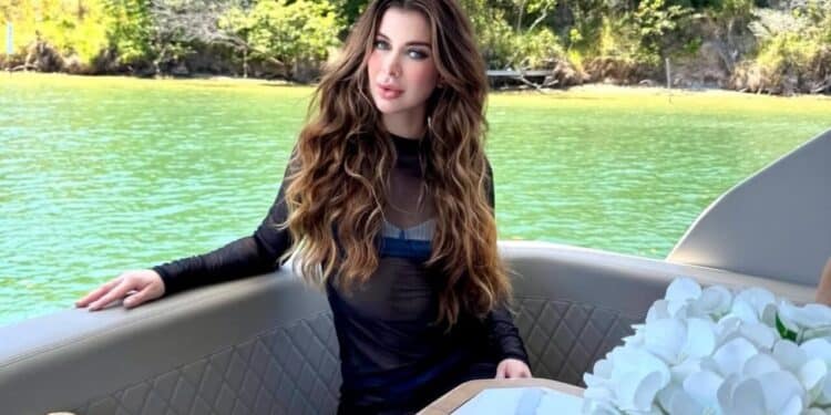 Ex-candidata ao Miss Cosmo Bahia morre após queda de apartamento no Rio de Janeiro