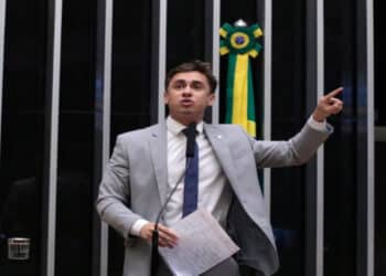 Nikolas Ferreira comenta decisão do Senado e aponta comportamento de "intimidação" de Jorge Messias