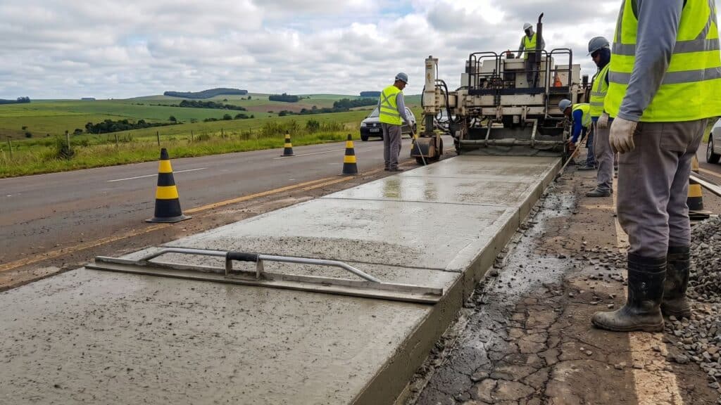 Obra entre Nova Tebas e Pitanga avança a 3,7% no primeiro mês com mais de R$ 6 milhões aplicados