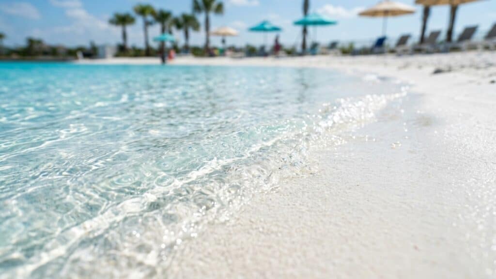 Lazer com padrão internacional atrai goianos para praia artificial no interior - Imagem ilustrativa