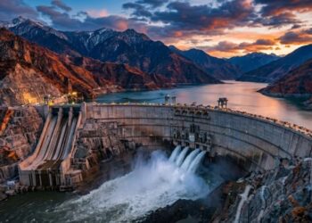 China dá início ao enchimento de barragem gigante de 217 metros a 3.000 metros de altitude e prepara hidrelétrica de 2240 MW no Rio Jinsha