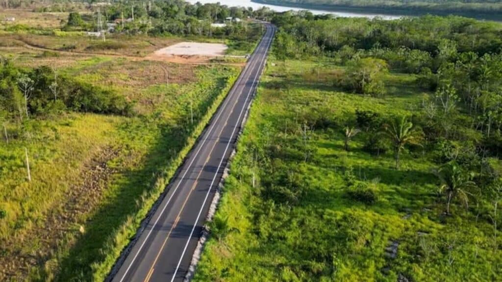 Novo pacote de obras de R$ 875 milhões promete recuperar e modernizar rodovias no Acre para garantir mais durabilidade e melhores condições de tráfego para motoristas