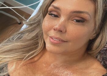 Cantora Simony celebra remissão completa do câncer e emociona fãs: "Temos cura"