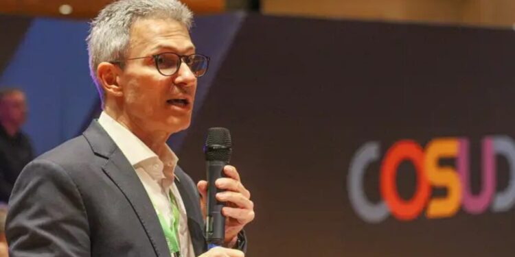 Tensão entre Romeu Zema e STF cresce e ministro levanta hipótese de prisão do ex-governador