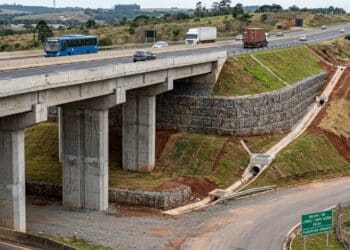 DNIT conclui obra de R$ 22 milhões em viaduto da BR-290 danificado pela enchente no Rio Grande do Sul