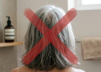 Adeus, cabelos brancos: esse é o melhor shampoo tonalizante para cobrir toda a raiz sem sair de casa